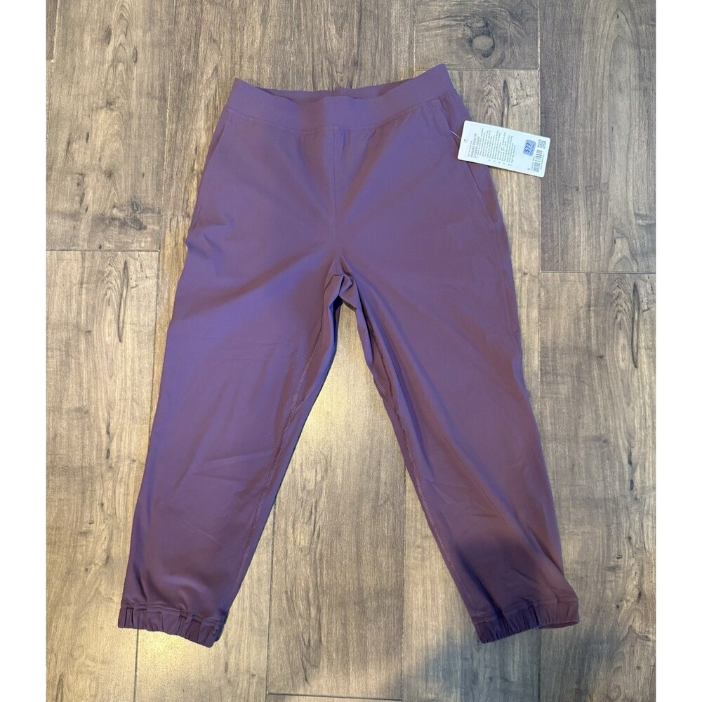 lululemon Adapted State HR Cropped Jogger. NWT Size 6 Plum